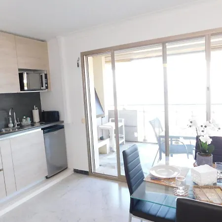 דירה T1 Le Tamanaco Beach Climatise, Les Pieds Dans L'Eau אנטיב